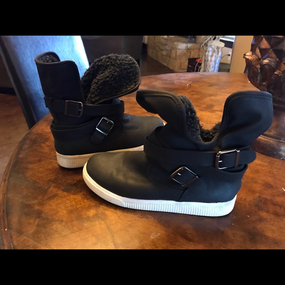 Black fold over boots